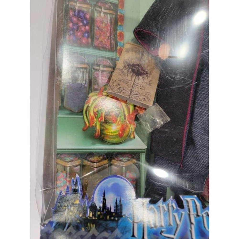 Harry Potter 2003 HOGSMEADE HARRY 11"‎ Doll Action Figure w/ Real Clothing boxed - Picture 3 of 12